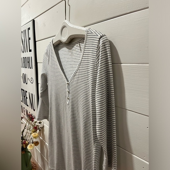 ☀️TOAD & CO White and gray tunic size  S - Picture 8 of 10